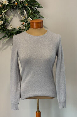 Lord & Taylor 100% Cashmere Pale Blue Crew Neck Sweater, Size PS
